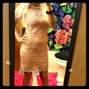 Light pink off the shoulder dress, short